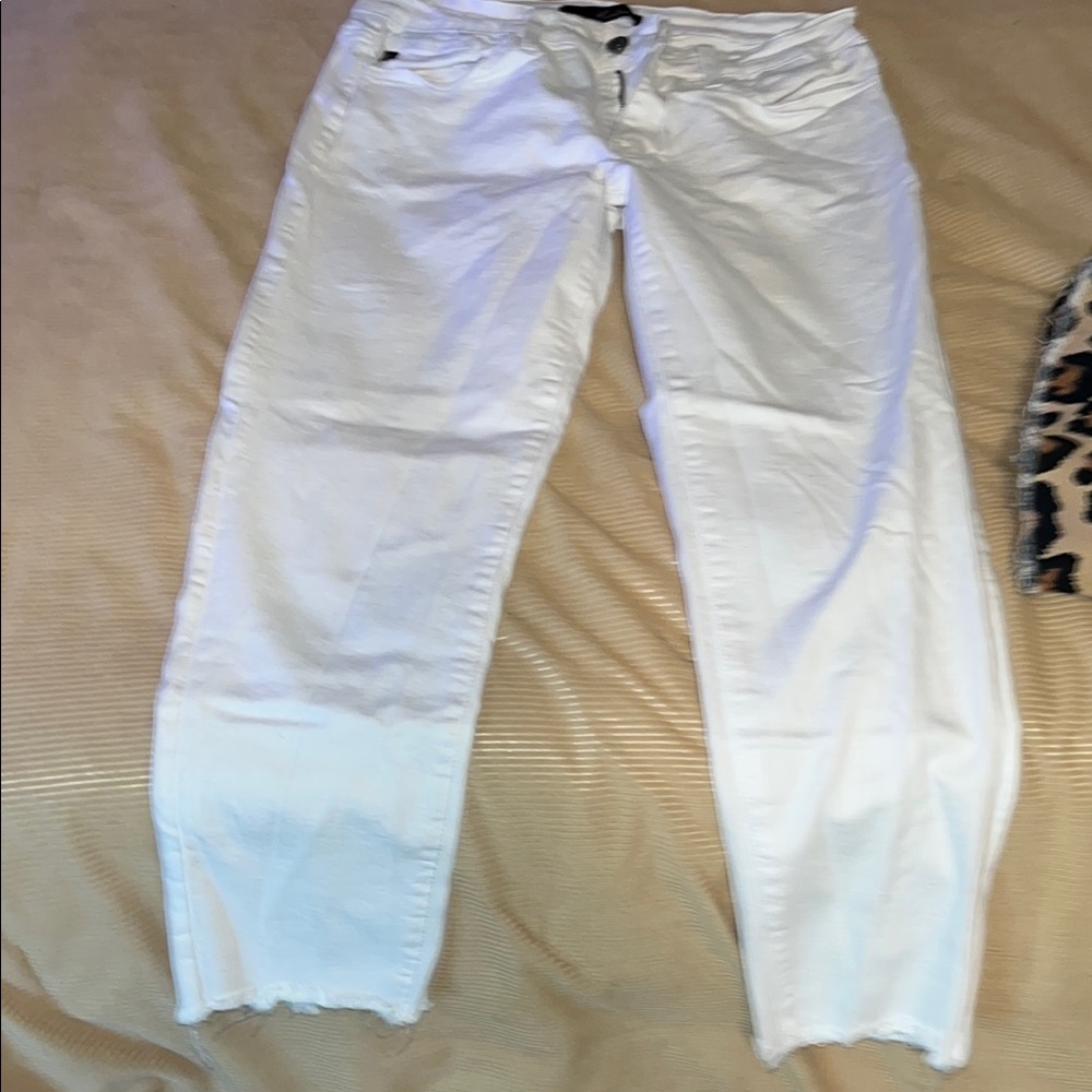 KanCan Women's Crisp White Straight Leg Jeans